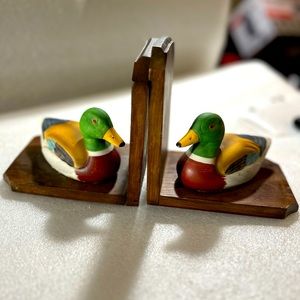 VTG MALLARD DUCK BOOKENDS WOOD & CERAMIC PAINTED DUCKS VINTAGE HUNTING i1